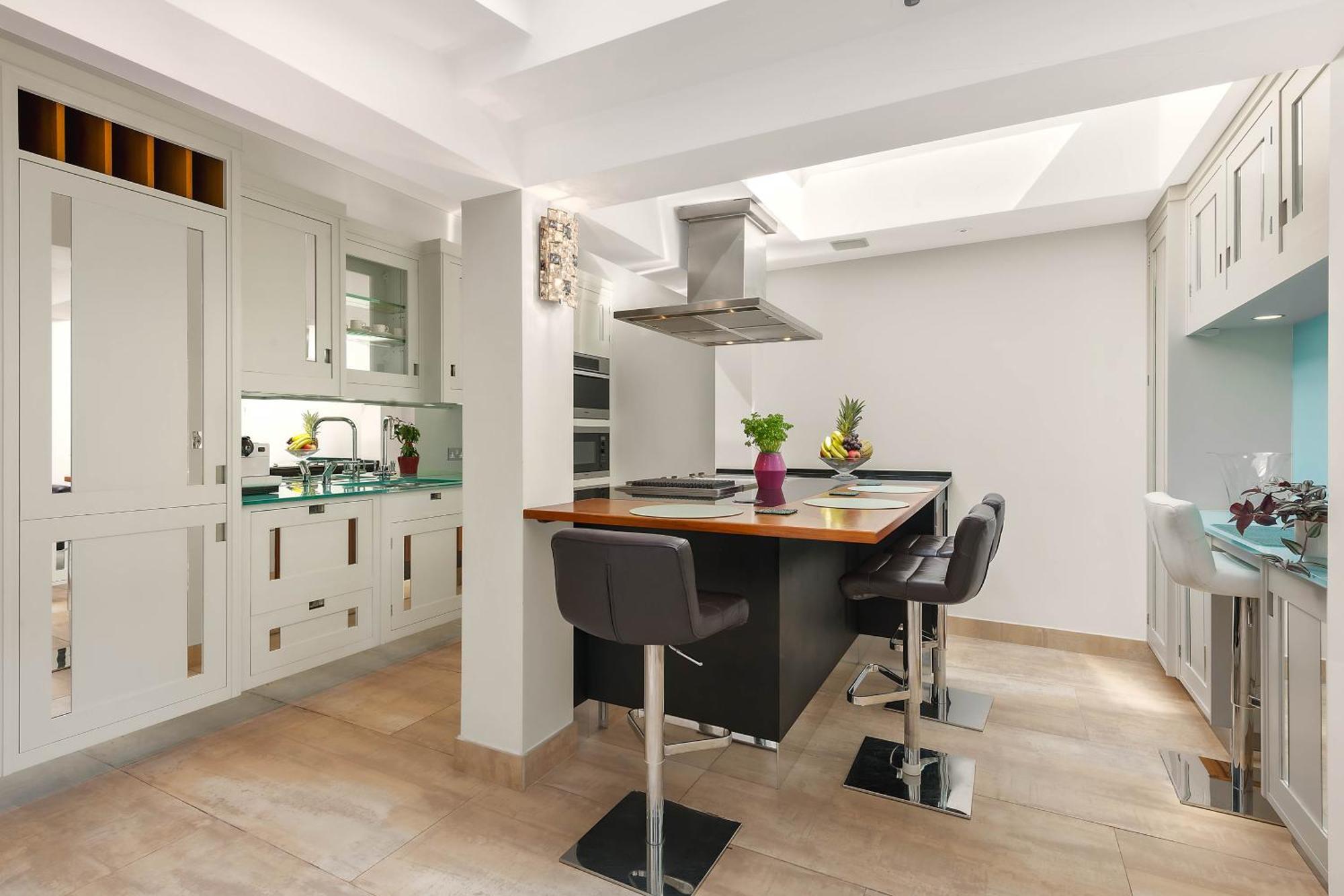 Elegant Knightsbridge Townhouse By Harrods * Londres