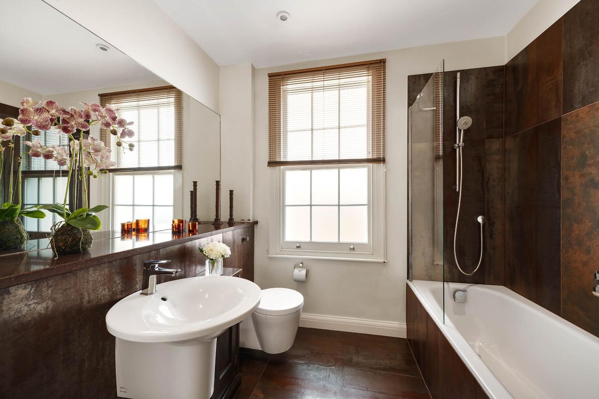 Elegant Knightsbridge Townhouse By Harrods